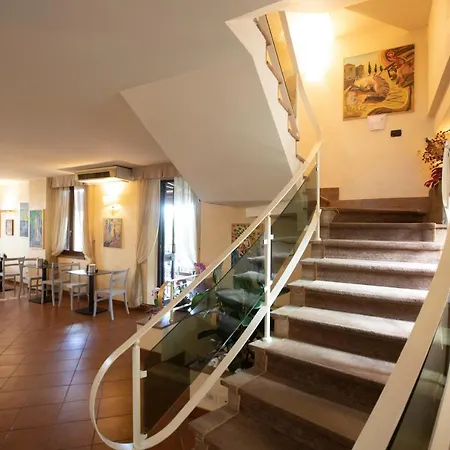 Szálloda Arcobaleno 3*